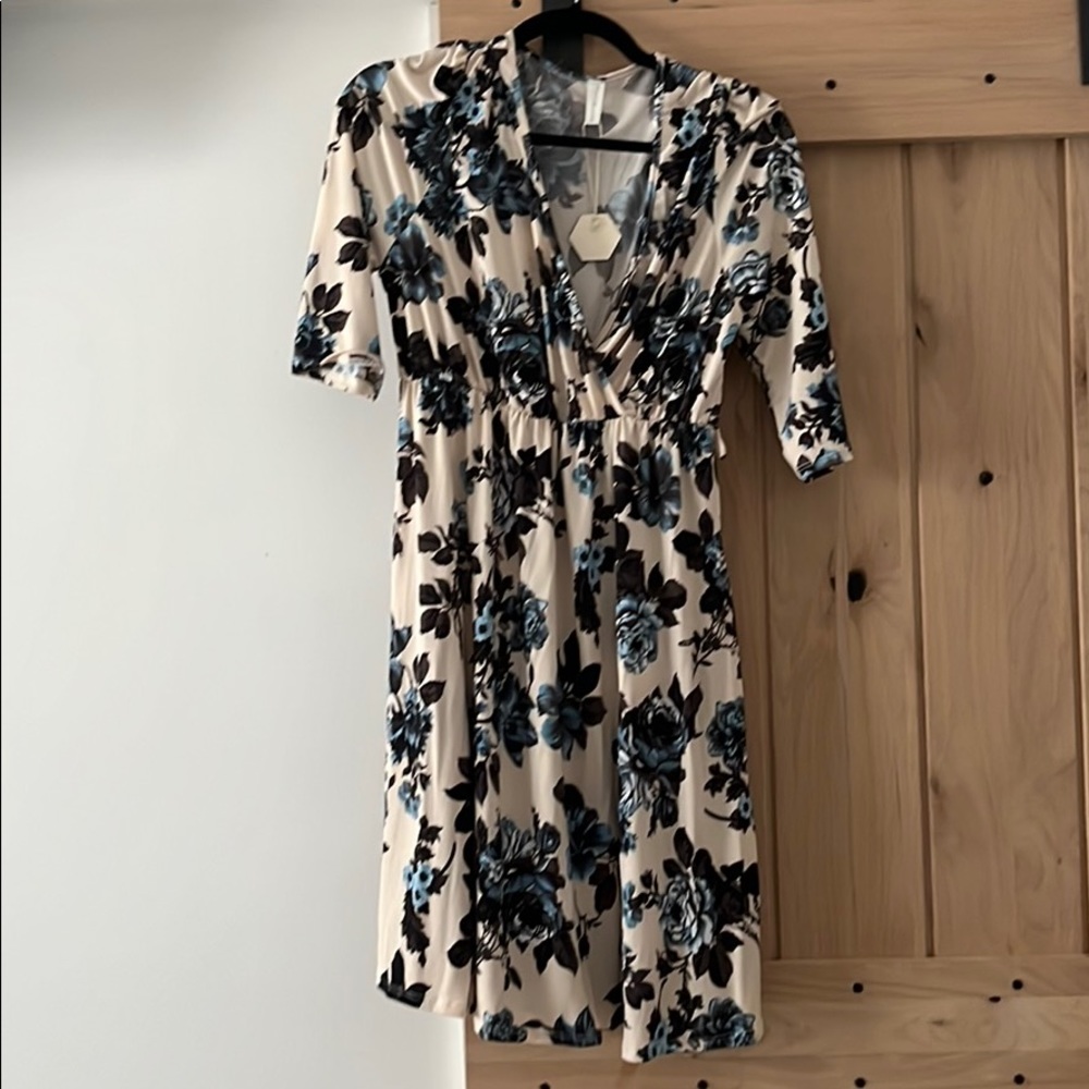 Floral mini long sleeve blue and black dress